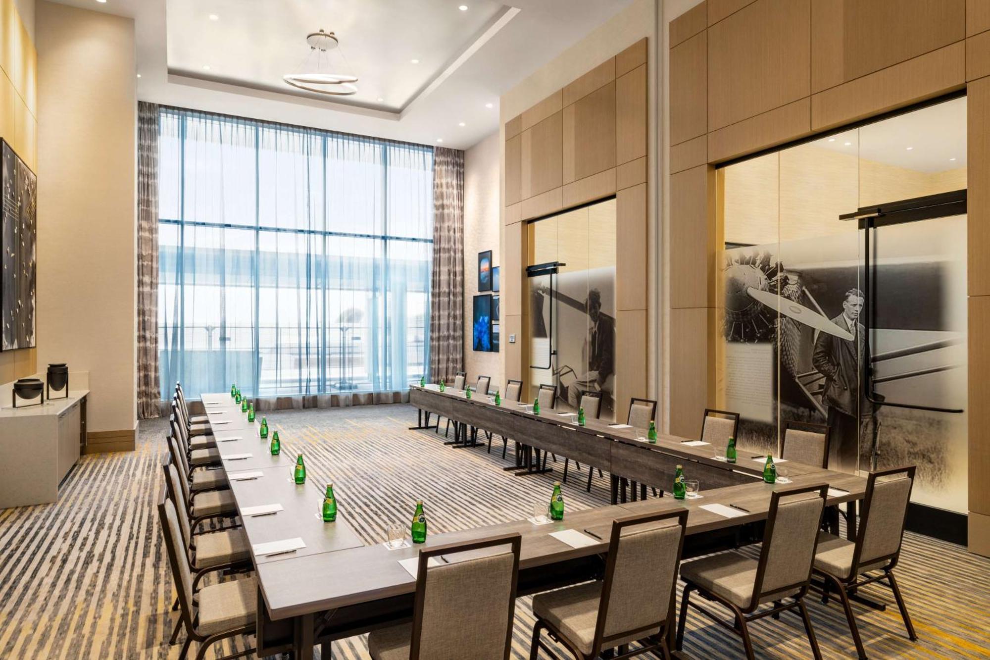 Hilton Bna Nashville Airport Terminal Luaran gambar